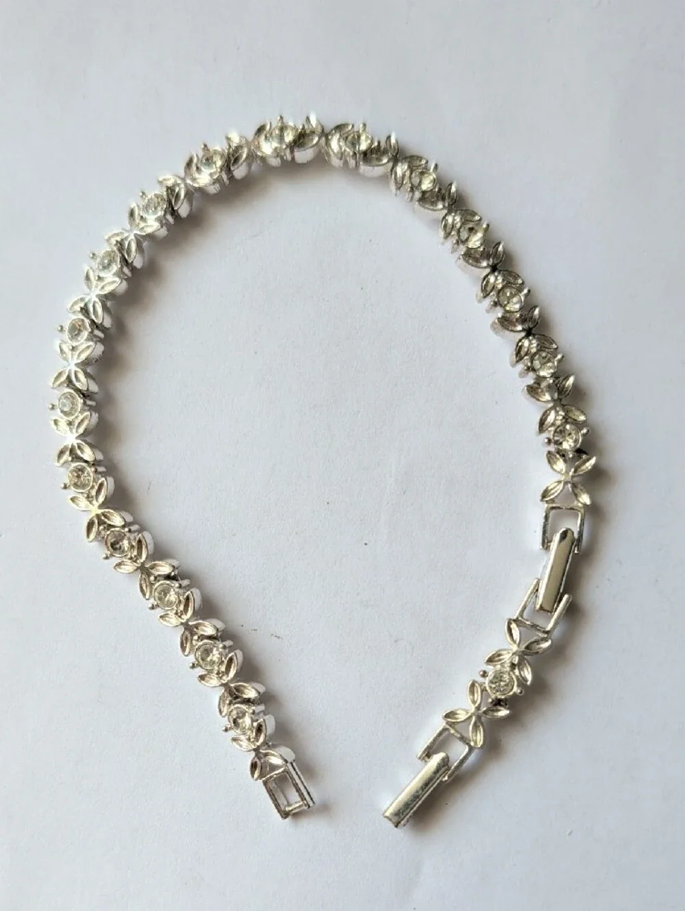 Avon Silver Tone Floral Rhinestone Bracelet with Extension Link
